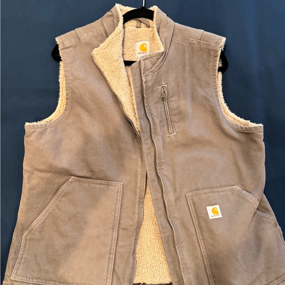 Carhartt Sherpa-Lined Vest in Cream